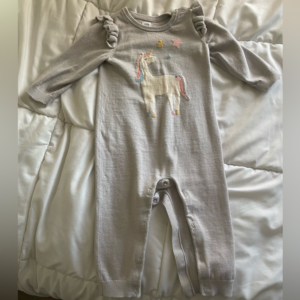 NWOT GAP Unicorn Sweater Onesie 12-18 M